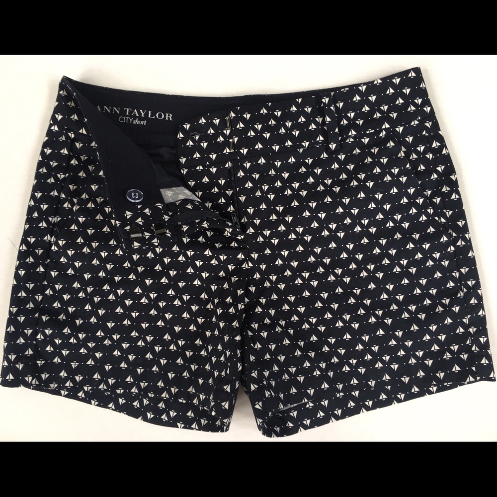 Ann Taylor City Short